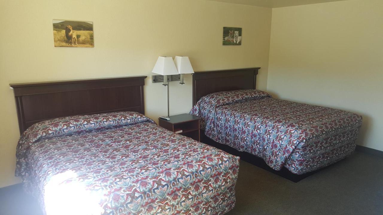 Safari Inn Motel Winston Экстерьер фото