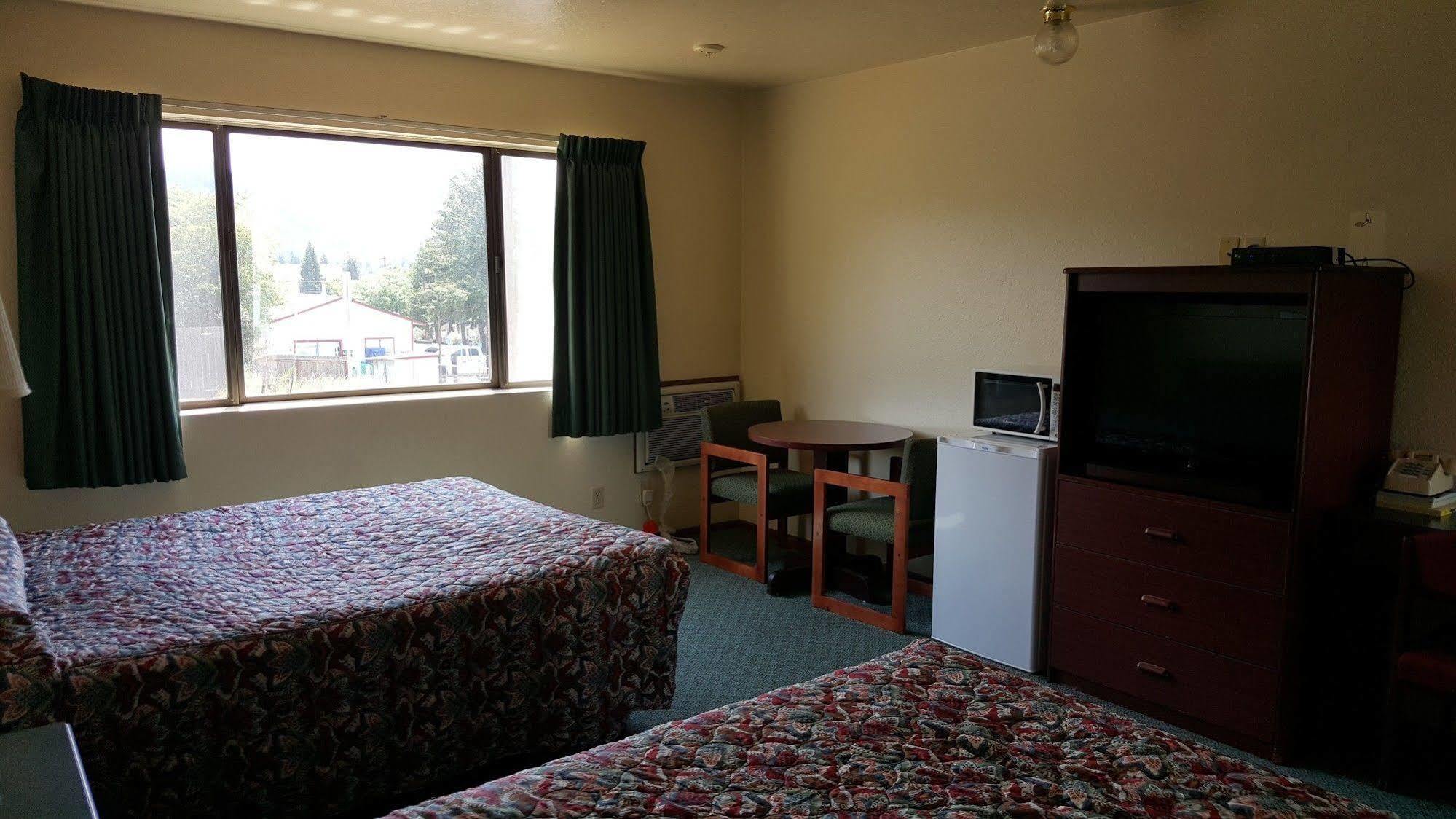 Safari Inn Motel Winston Экстерьер фото